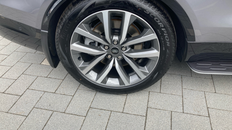 Land Rover Discovery 3.0 D350 Dynamic SE 5dr Auto Diesel Station Wagon